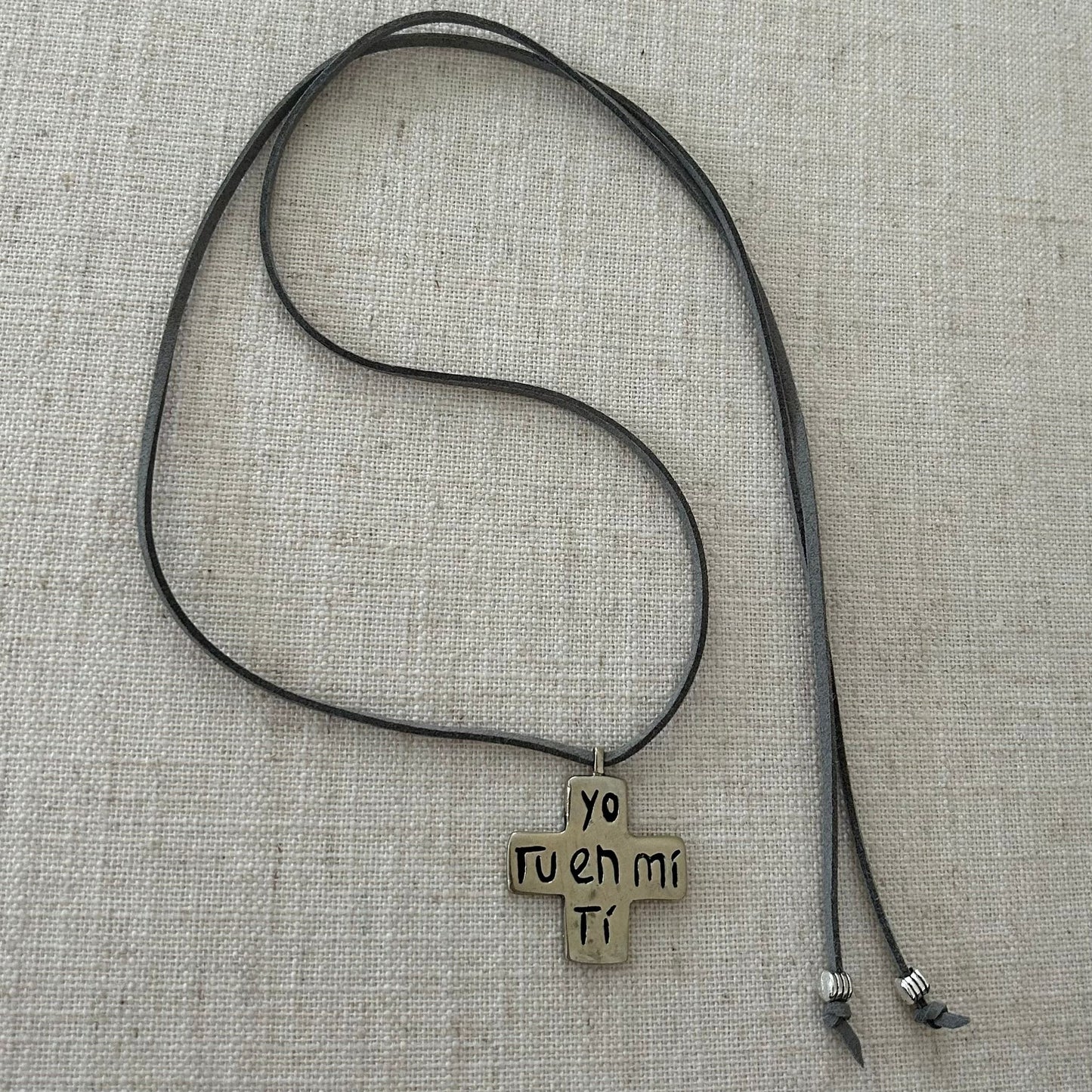 "Yo en Ti, Tu en Mi" Cross