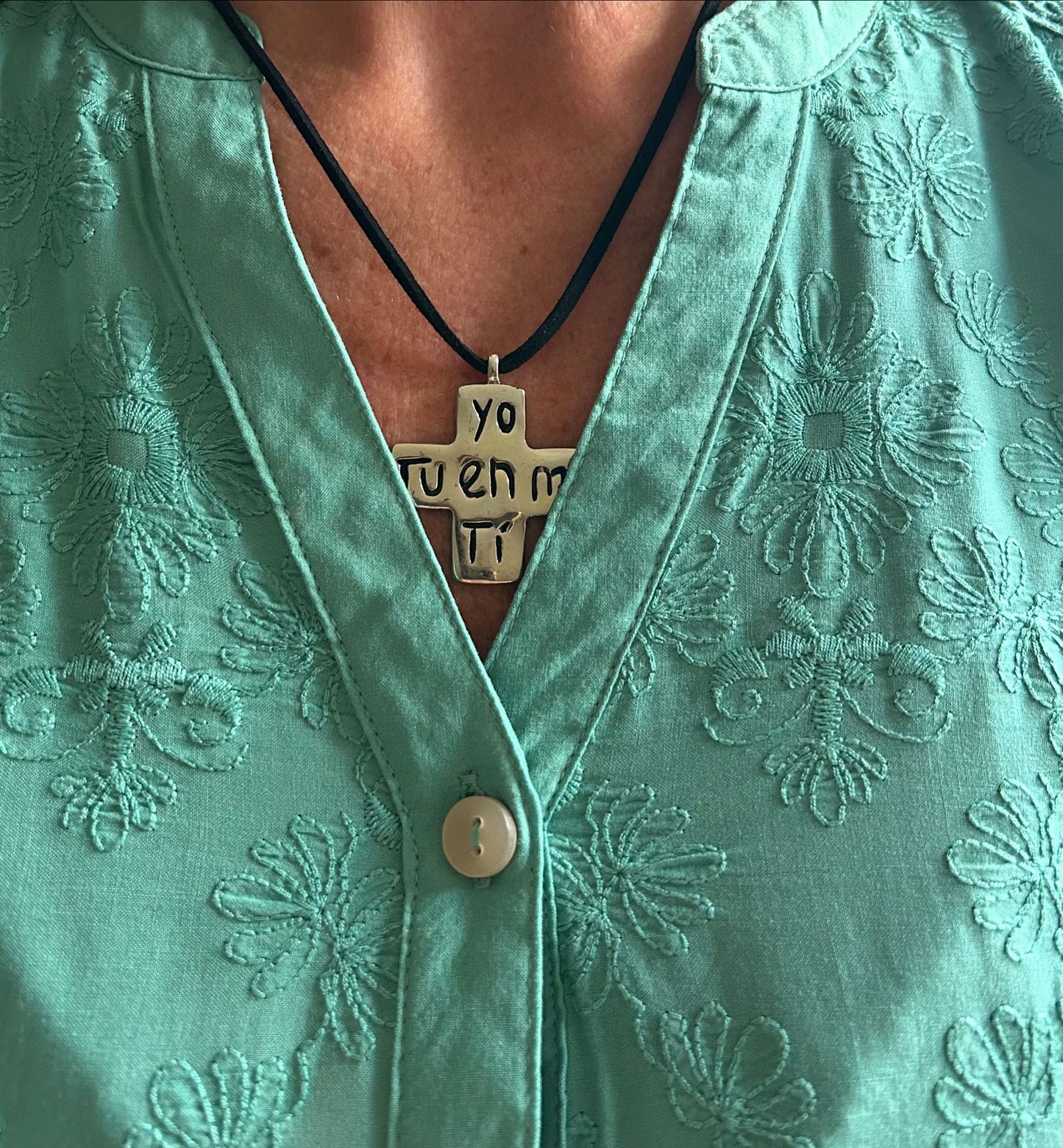 "Yo en Ti, Tu en Mi" Cross