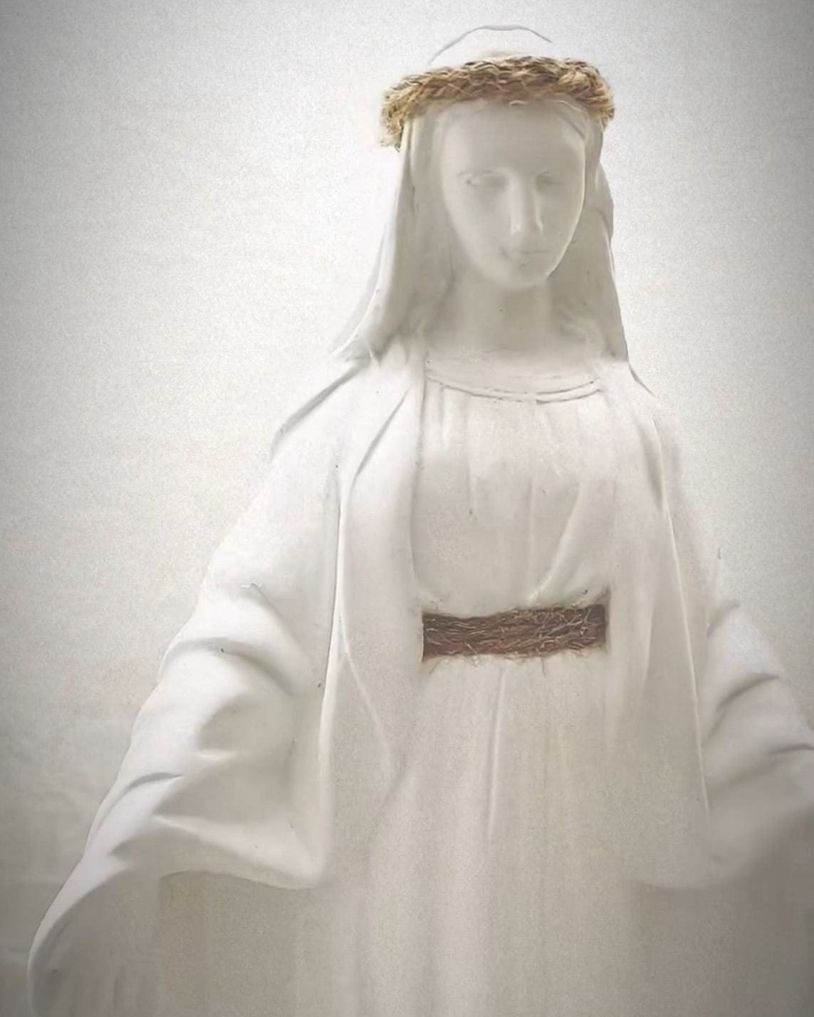 Miraculous Medal Virgin with cord - large