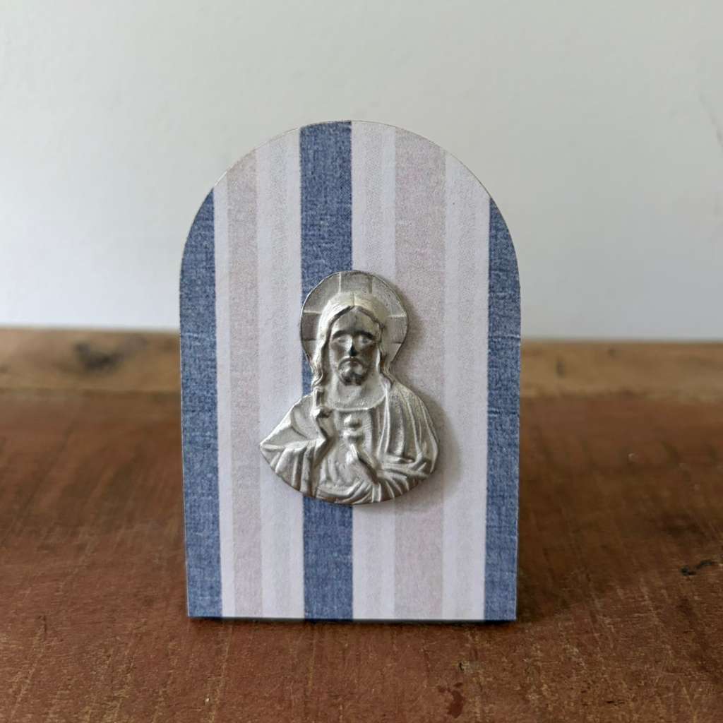 Sacred Heart of Jesus Mini Tabletop Stand