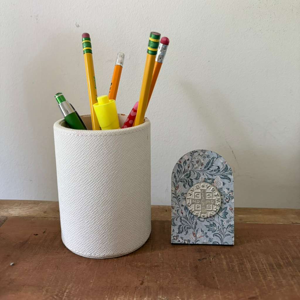 St. Benedict Mini Tabletop Stand