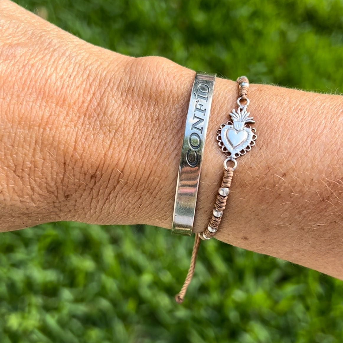 CONFIO bracelet